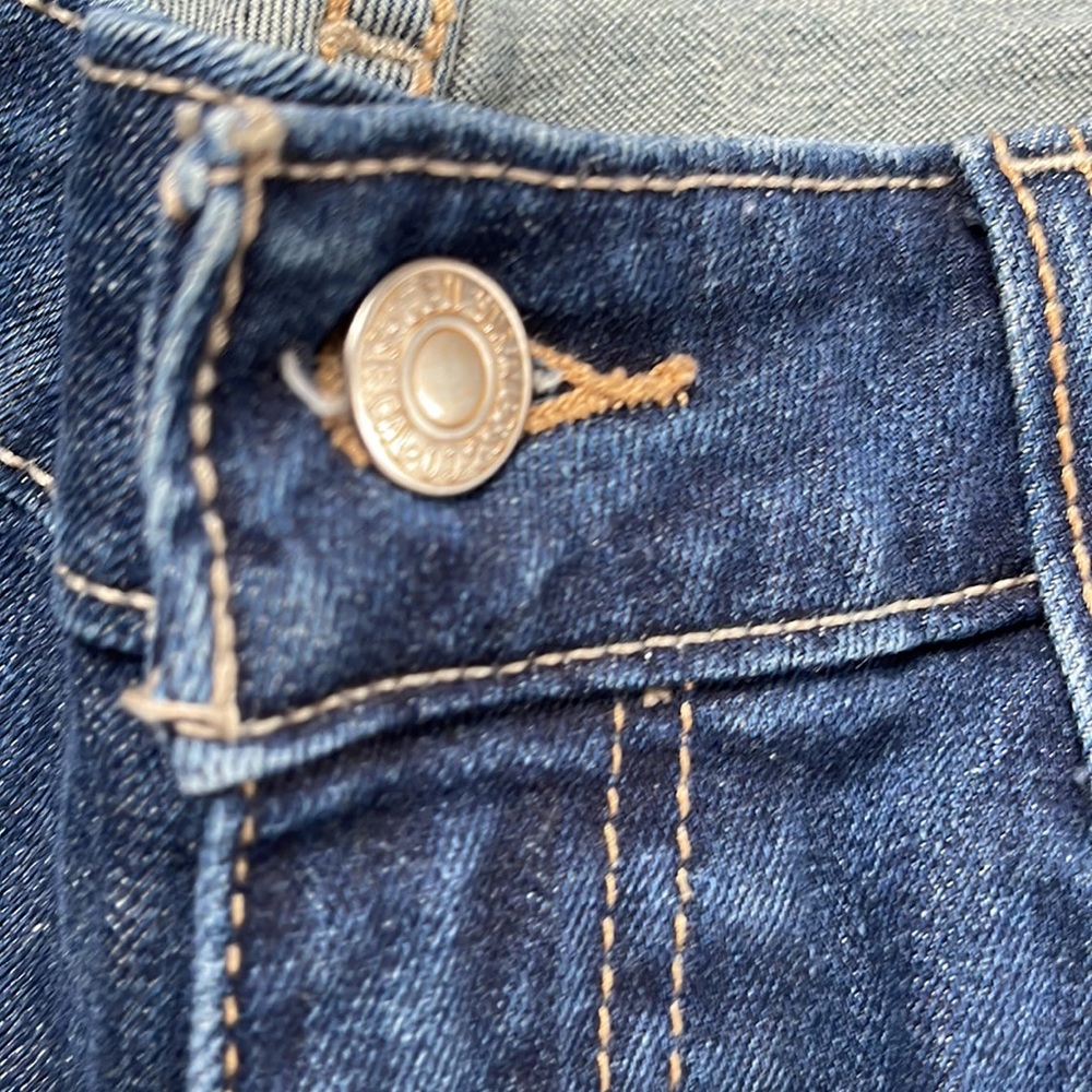 Levi’s | Mid Rise Skinny - Picture 4 of 9